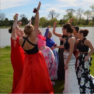 Red Rachel Allan prom dress❤️